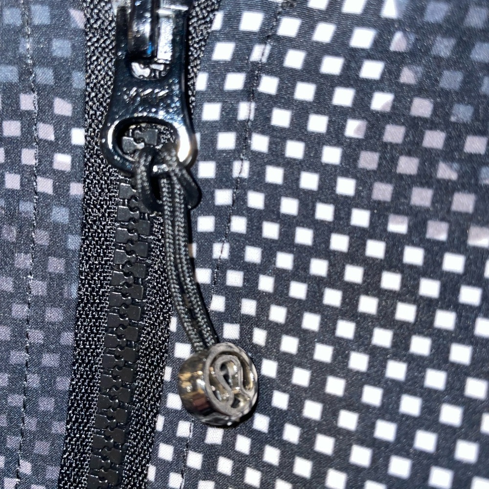 Lululemon Lightweight Full Zip Jacket - image 5